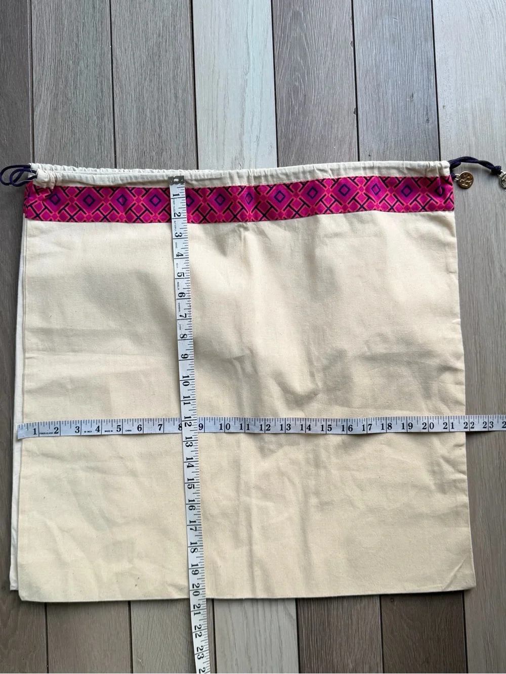 Tory Burch Set of 4 Cream Drawstring Bags